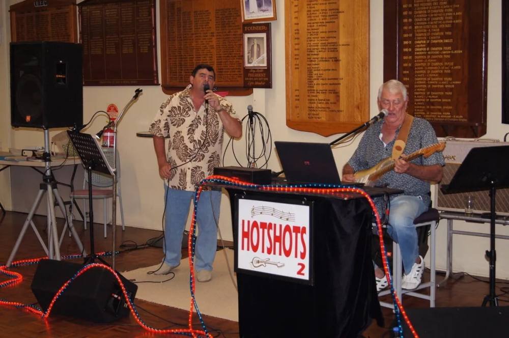 Entertainment at Urangan Bowls Club