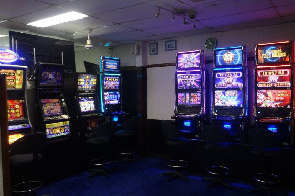 Pokies are available at Urangan Bowls Club
